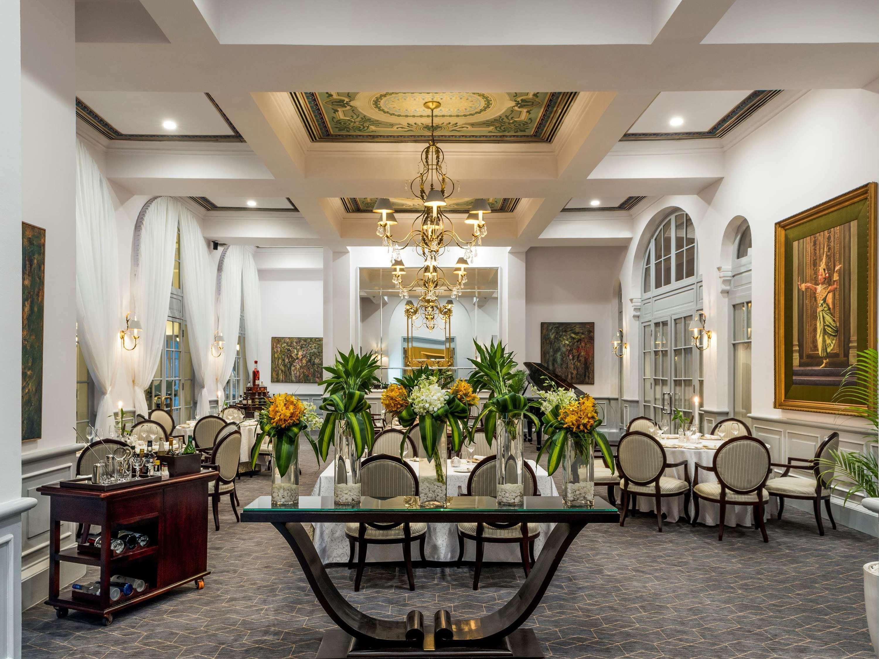 Raffles Hotel Le Royal Phnom Penh Exterior photo