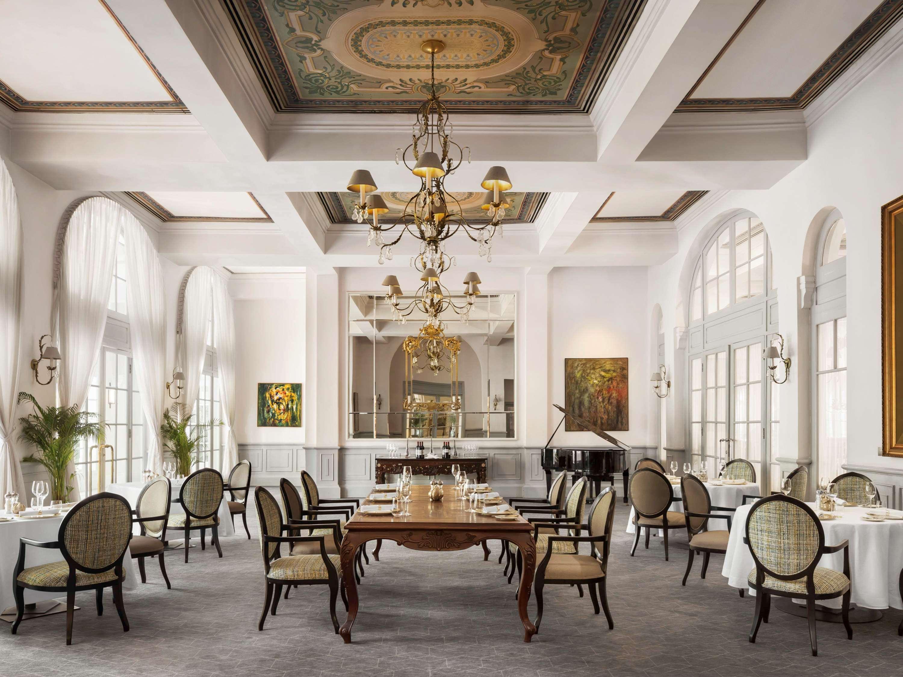 Raffles Hotel Le Royal Phnom Penh Exterior photo